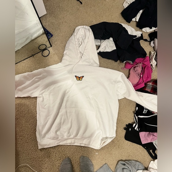 Brandy Melville Sweatshirt Bundle - Picture 2 of 3